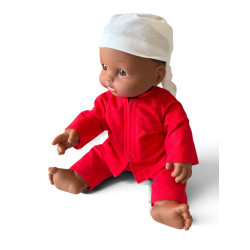 Muñeco vestido de rojo